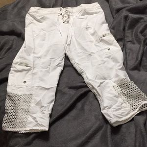 Nike sphere dry capri’s